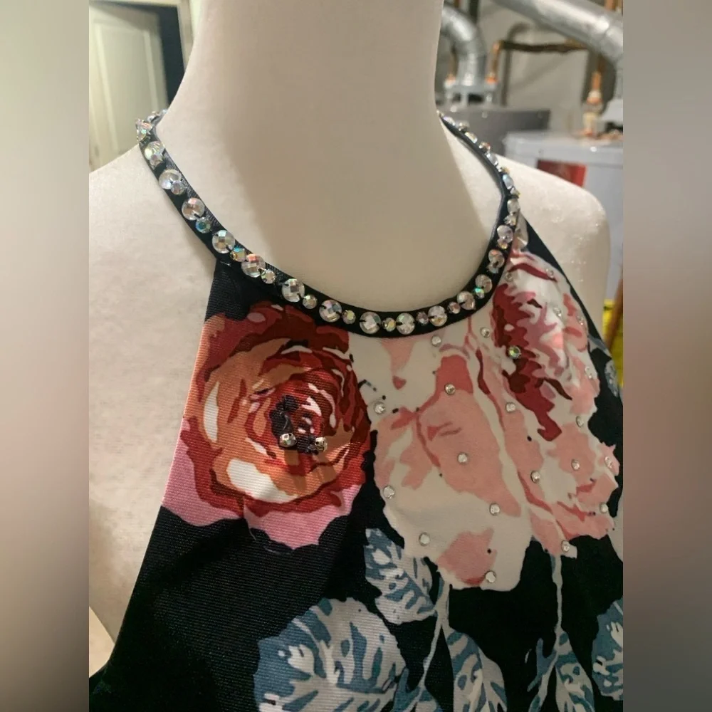 Blush Floral Black 2 Piece Halter Top Long Dress, Size 16, zipper tie, Preloved - Picture 11 of 12